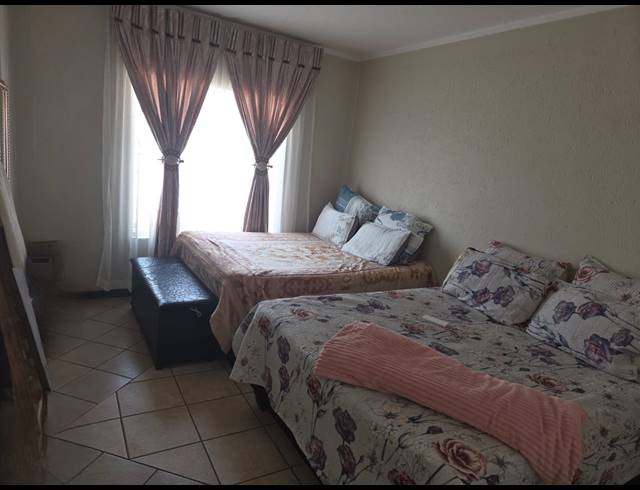 2 BEDROOM APARTMENT FOR SALE IN RUSTENBURG CENTRAL